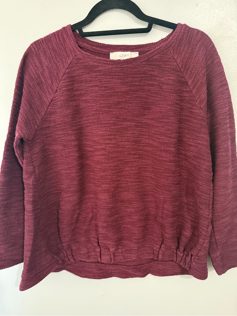LOFT Women's Heathered Wine Scoop Neck Pullover Sweater